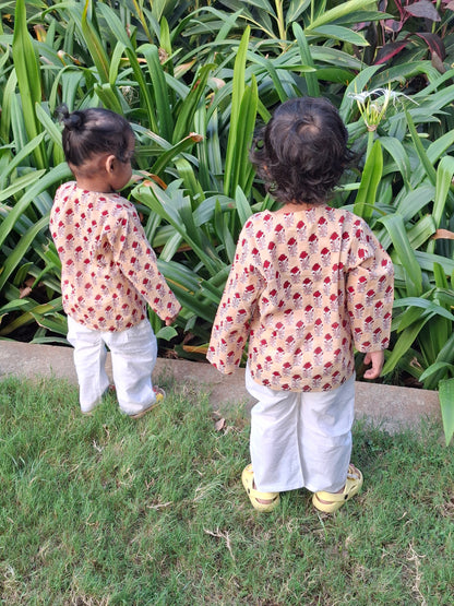 atibatti-Baby-wearing-jhabla-set-back-view