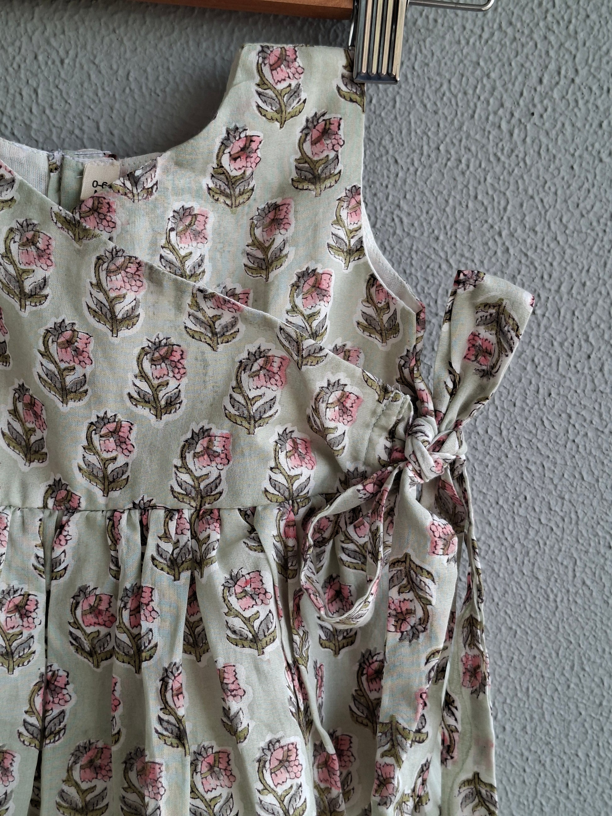 atibatti-baby-girl-cotton-dress-back-close-view