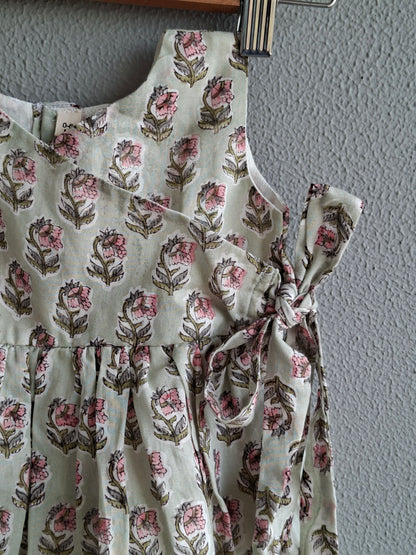atibatti-baby-girl-cotton-dress-back-close-view
