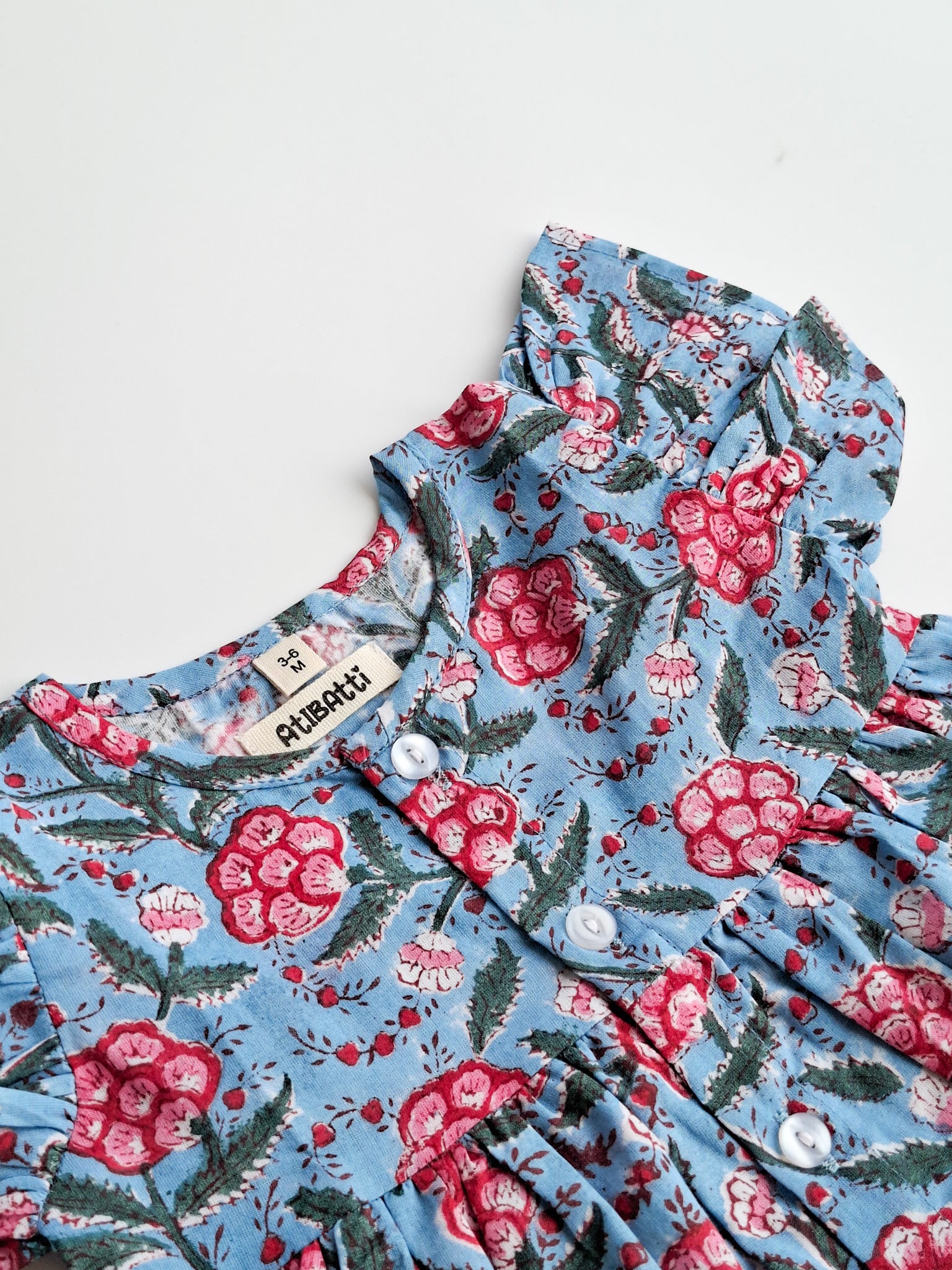 atibatti-newborn-dress-set-blue-handblock-print-close-view