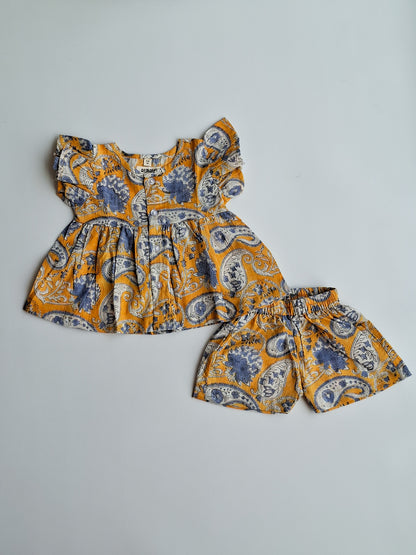atibatti-newborn-dress-set-mustard-handblock-print-flatlay