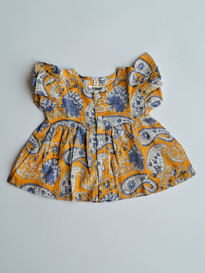atibatti-newborn-dress-set-mustard-handblock-print-topview
