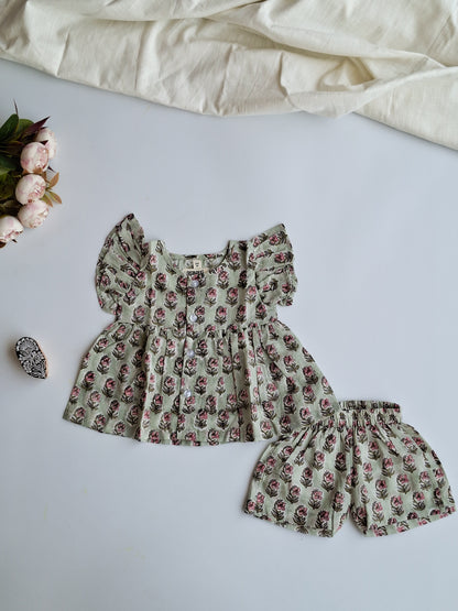 atibatti-newborn-dress-set-pastel-handblock-print-flat-lay