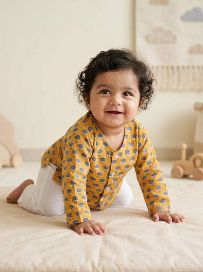 baby_boy_wearing_soft_cotton_jhabla_set_atibatti